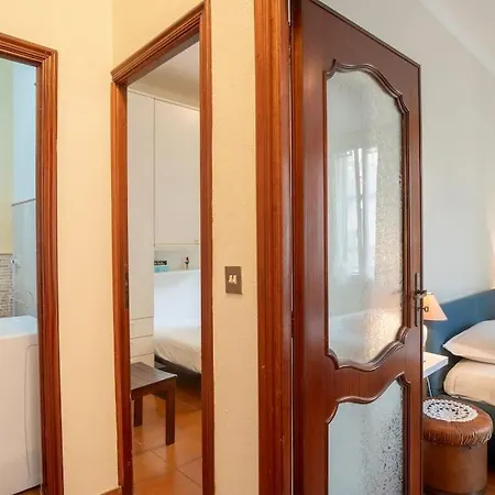 Hostfacile - Inglesi - 3 Bedrooms - Wifi * سانريمو
