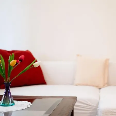 Hostfacile - Inglesi - 3 Bedrooms - Wifi شقة *